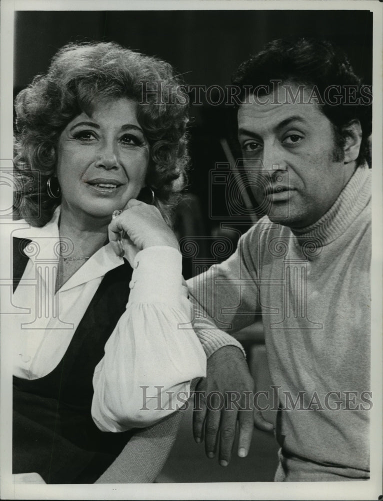 Load image into Gallery viewer, 1979 Press Photo Beverly Sills and Zubin Mehta on CBS show "Why a Conductor?"
