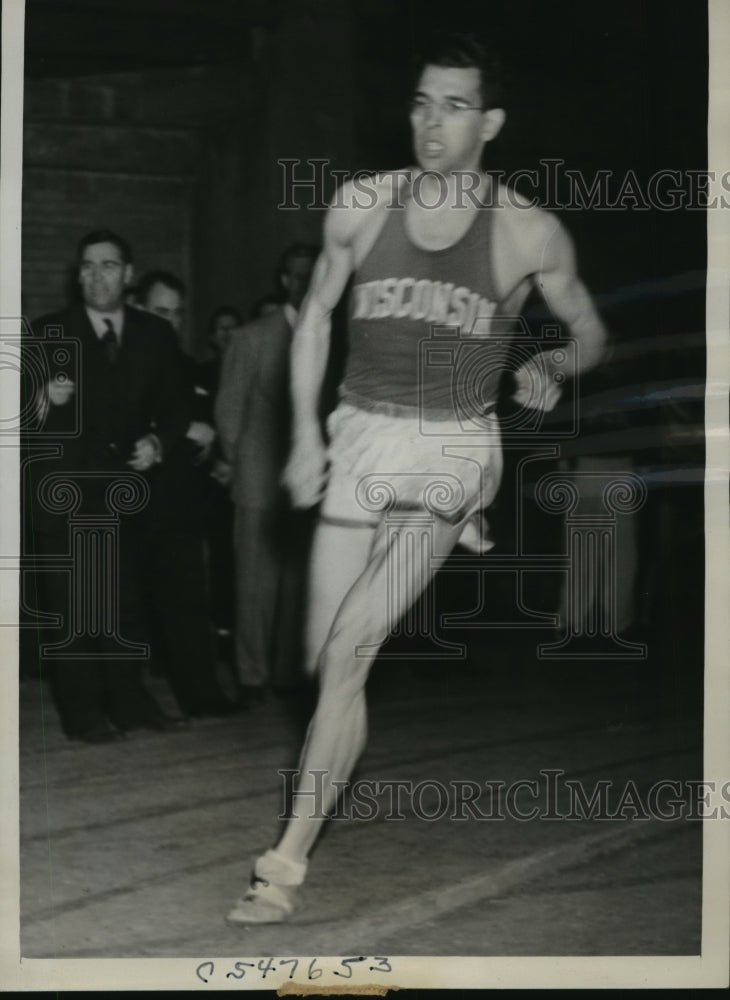 1940 Press Photo Chuck Fenske Track Runner for University of Chicago - ney25374