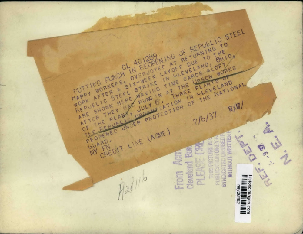 1937 Press Photo Clocking In at Upson Works of Republic Organization