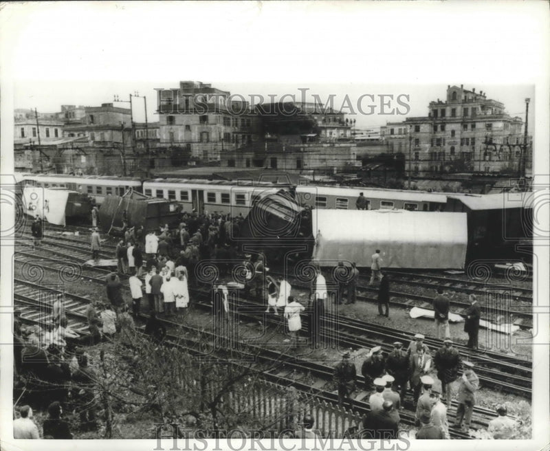 Load image into Gallery viewer, 1971 Press Photo Wreckage of 2 Train Collision 1 Dead &amp; 20 Injured in Rome Italy
