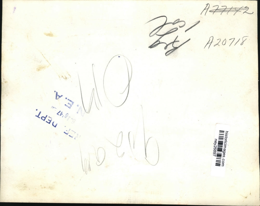 1947 Press Photo Dr. Eghiasarian, Hakobian, Zahakian arrive at LaGuardia Field