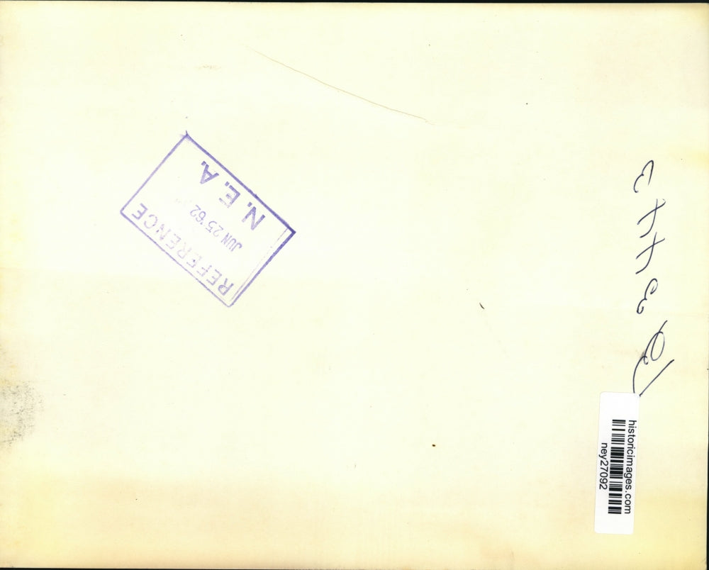 1952 Press Photo Golfer Arnold Palmer's Putt too much for Wife, Winnie Palmer