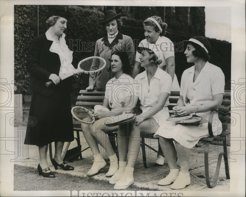 Load image into Gallery viewer, 1938 Press Photo Wightman Cup Tennis Team Score Eight Successive Win for America
