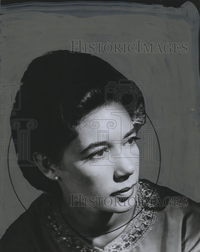 Press Photo Tamara Gilmore Portrait - ney29160