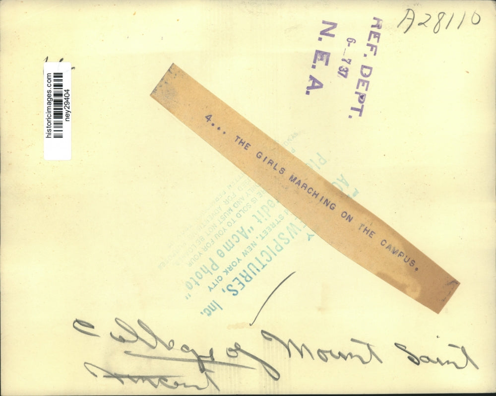 1937 Press Photo Girls marching on the campus of College of Mount Saint Vincent