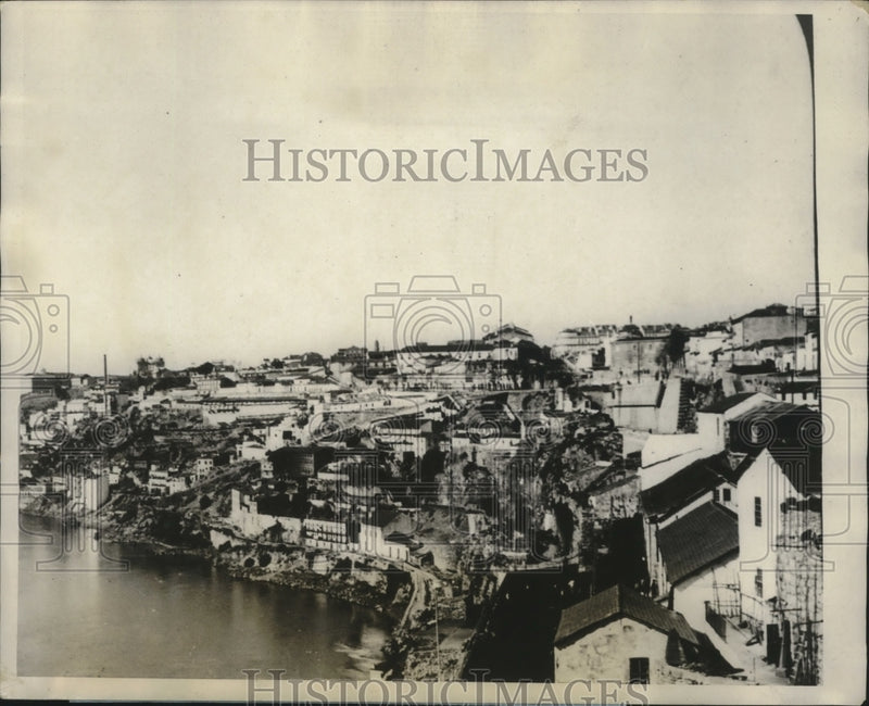 Load image into Gallery viewer, 1927 Press Photo Scene in Portugal's rebellion area - ney29543

