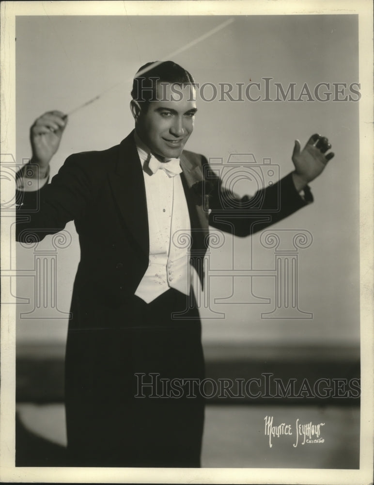 Load image into Gallery viewer, 1936 Press Photo Phil Levant Bismarck, Hotel Orchestra Leader - ney29637

