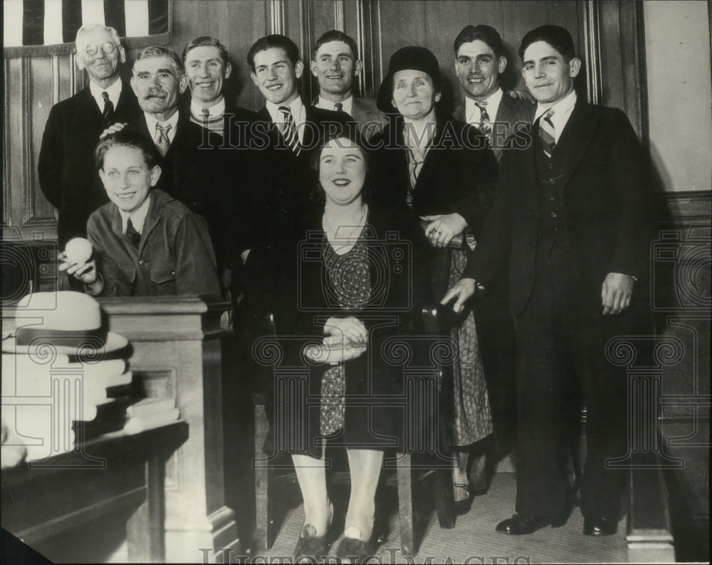 1931 Press Photo Papadakos Family of San Francisco Changes Name to Glynn