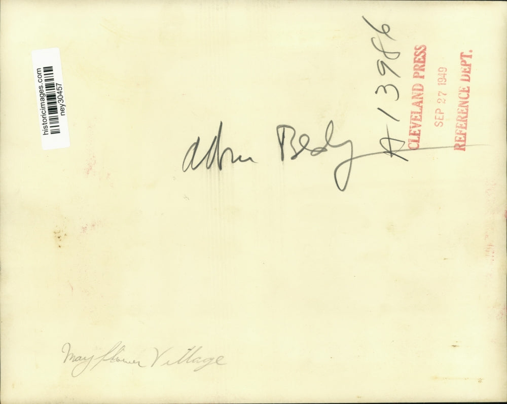 1949 Press Photo House under construction - ney30457