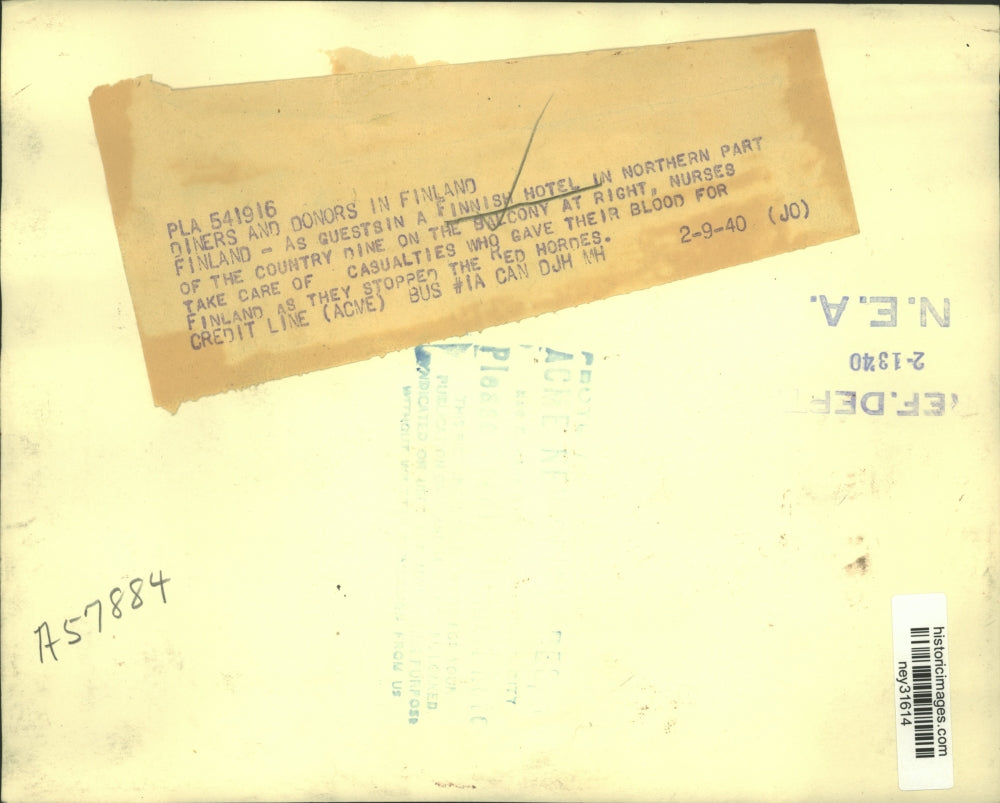 1940 Press Photo Guests In A Finnish Hotel With Nurses Taking Care Of Casualties