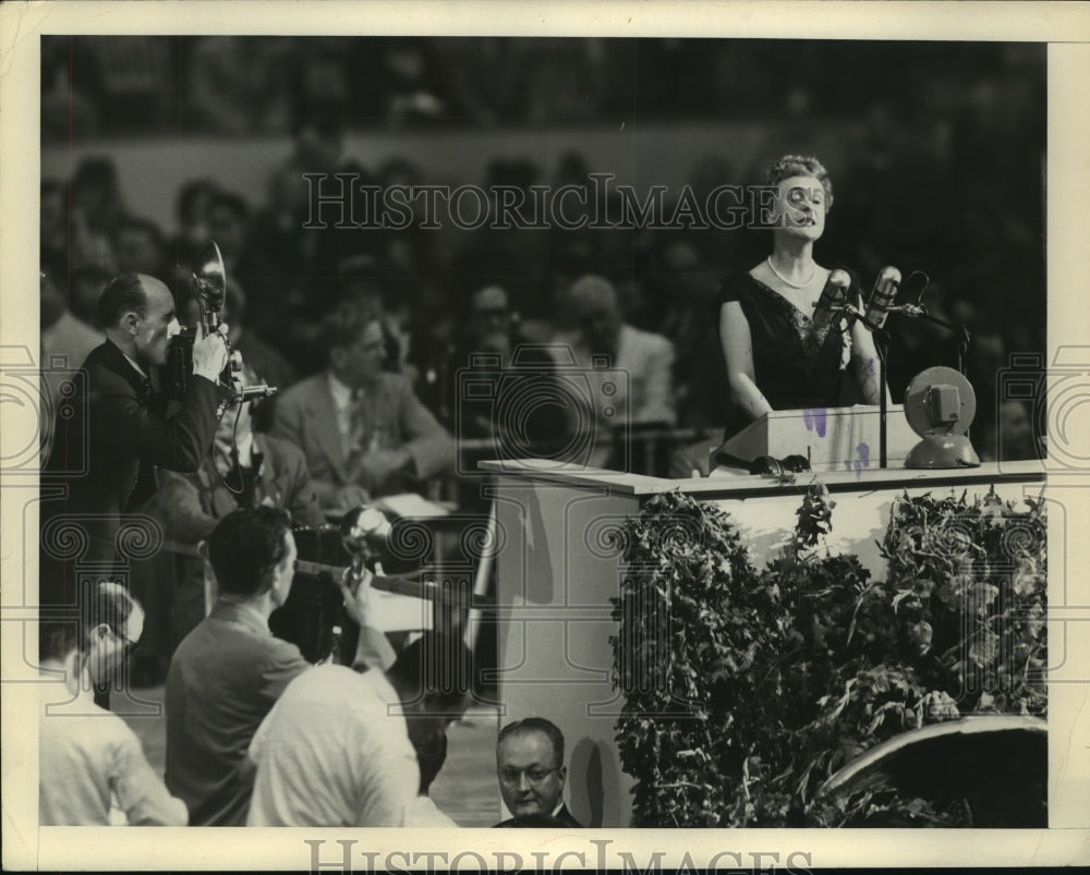 1946 Press Photo Tony Sands Shoots Congress Woman Katherine B St George