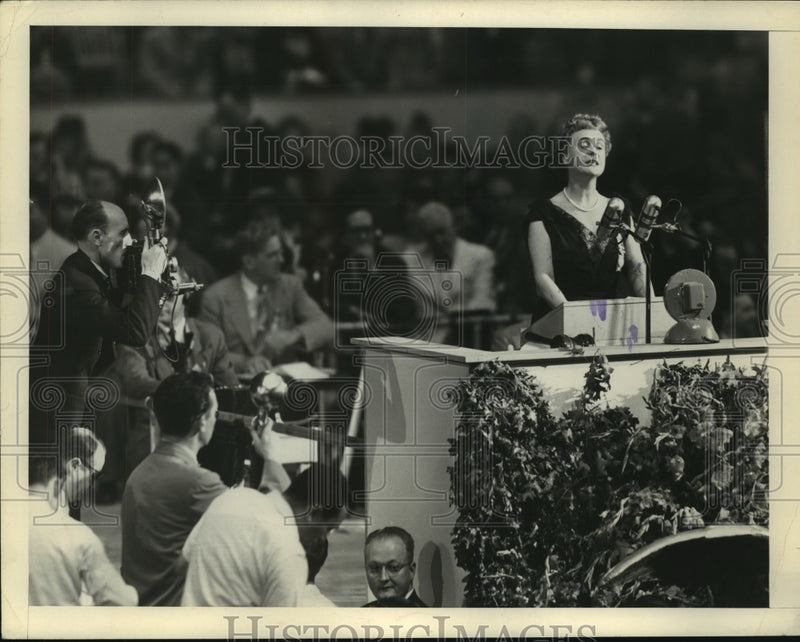 Load image into Gallery viewer, 1946 Press Photo Tony Sands Shoots Congress Woman Katherine B St George

