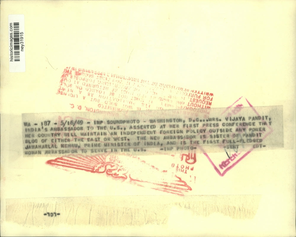 1949 Press Photo India's Ambassador to U.S. Vijaya Pandit Asserts Press Conf