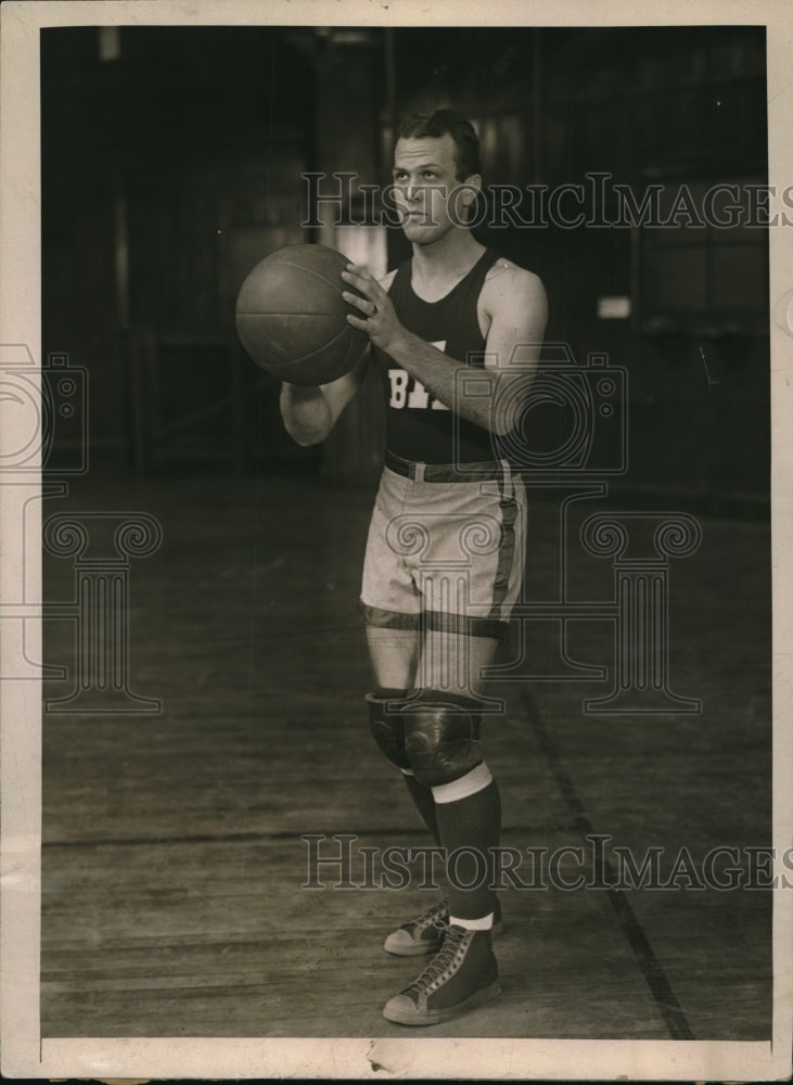 1924 Press Photo Captain Huxey Haas of The Yale University Basketball Team