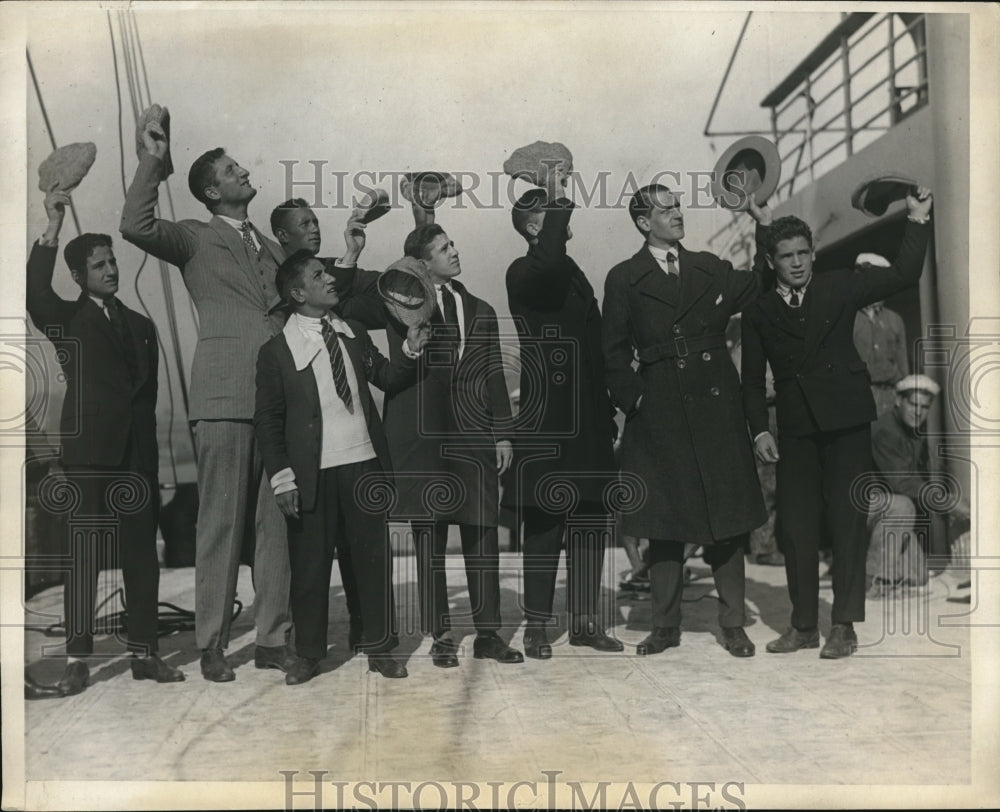 1925 Press Photo 13 boxers from South America arrive in NY on SS Southern Cross- Historic Images