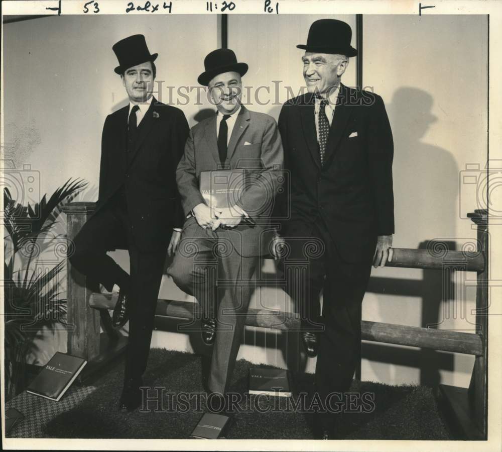 1967 Press Photo Time Magazine editor Henry Luce and Colleagues in New Haven, CT- Historic Images