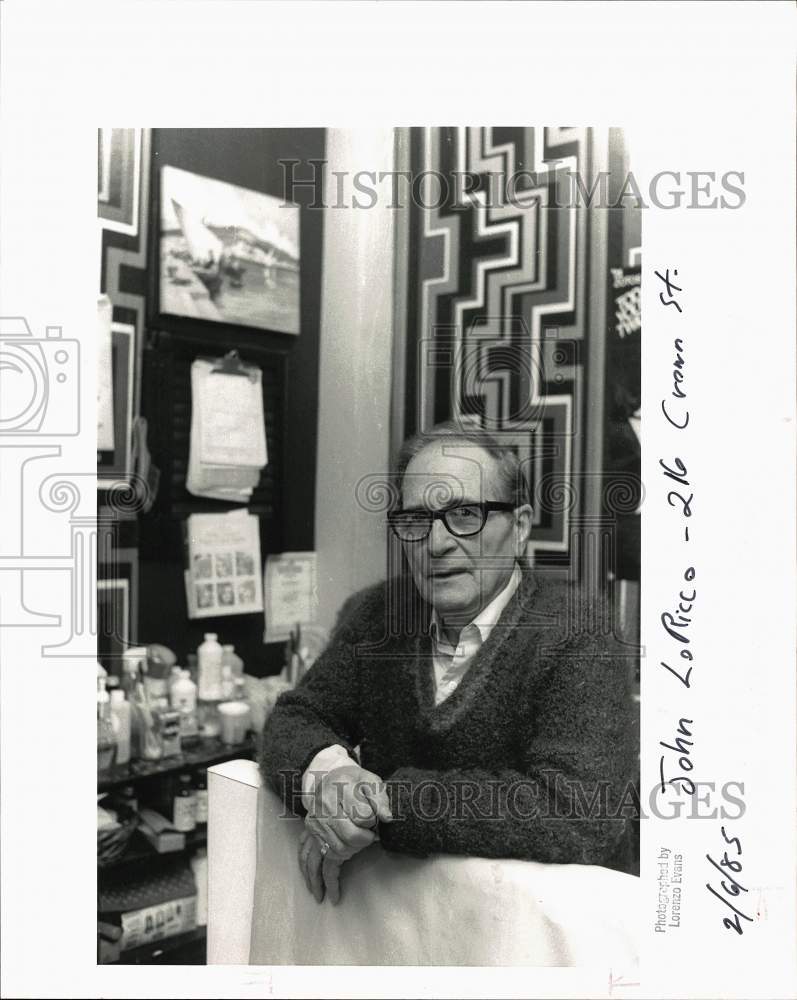 1985 Press Photo John LoRicco in his home on Crown Street - nha13637- Historic Images