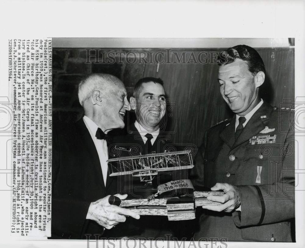 1964 Press Photo General Foulois honored at Andrews Air Force Base with others- Historic Images