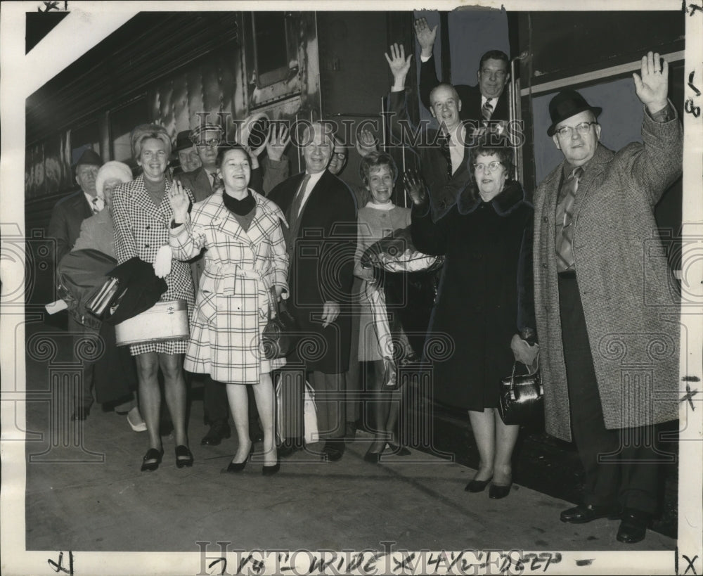 1970 Press Photo First Wave of a 115-Person Sugar Bowl Party From Louisville- Historic Images