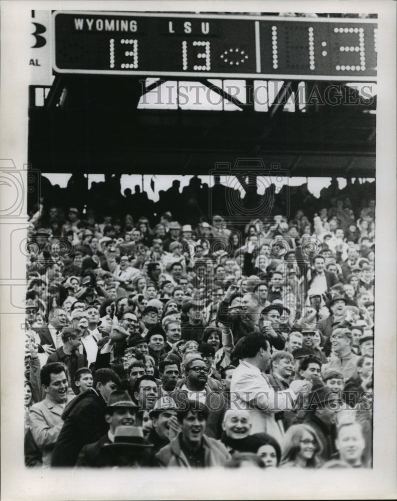 1968 Press Photo Sugar Bowl- Sugar bowl crowds with scoreboard in background.- Historic Images