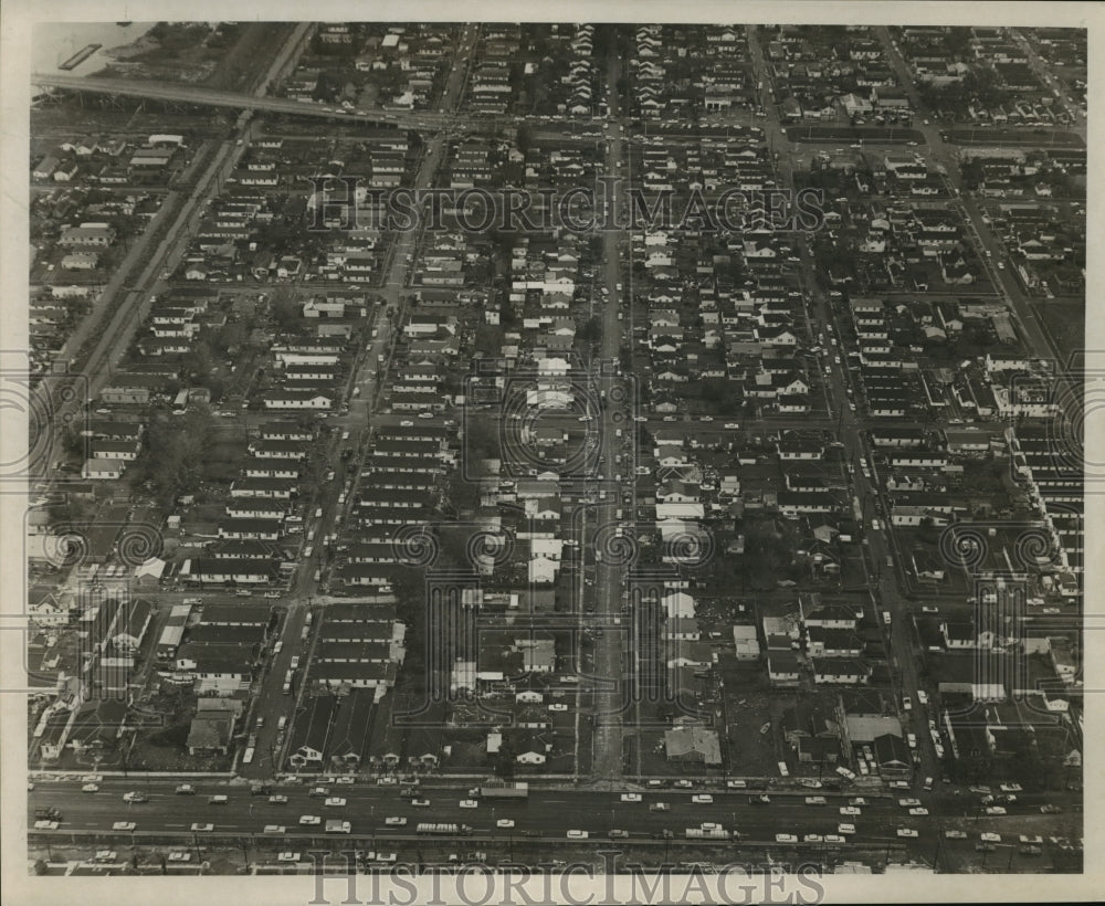 1965 Press Photo Hurricane Betsy - Once Flooded Industrial Canal in New Orleans- Historic Images