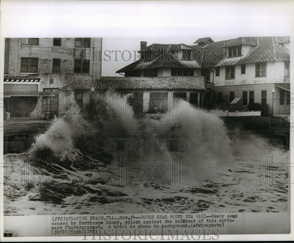 1963 Press Photo Hurricane Ginny- Heavy seas caused by Hurricane Ginny.- Historic Images