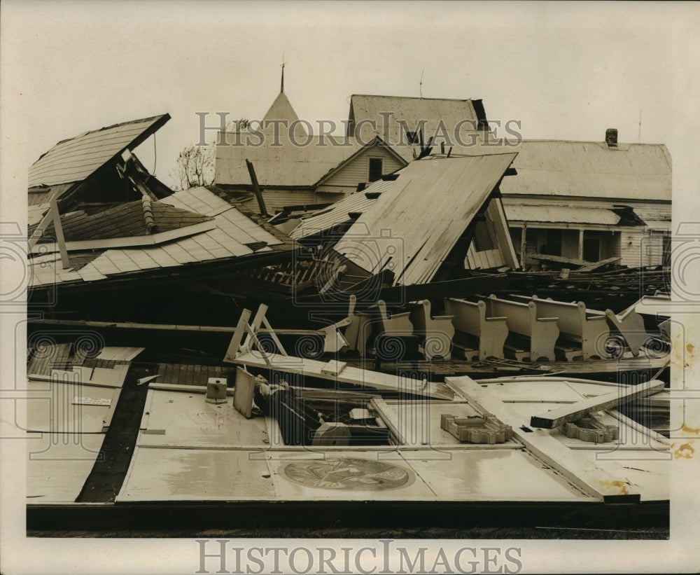 1965 Press Photo Hurricane Betsy - St. Hubert Cathedral in Garyville, Louisiana.- Historic Images