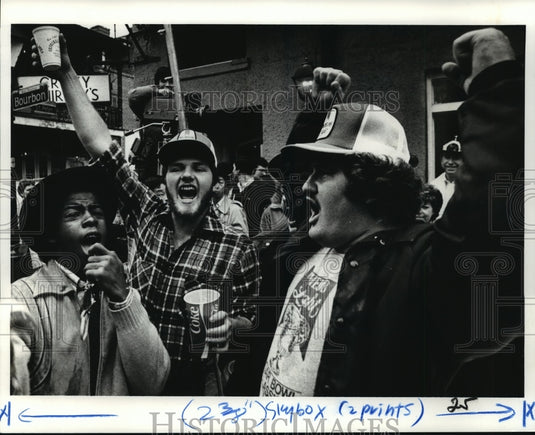 1981 Press Photo Sugar Bowl- Fans celebrating before game. - noa05165