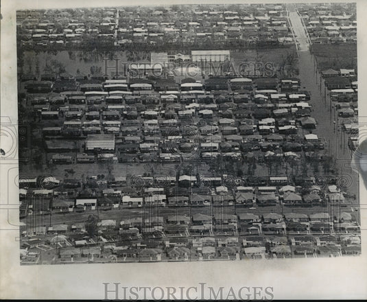 1965 Press Photo Hurricane Betsy- Aerial view of Donna Villa.- Historic Images