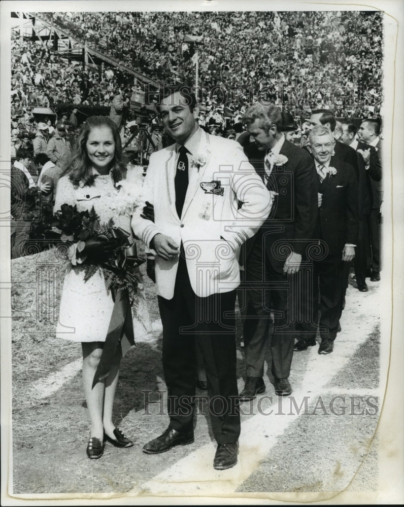 1970 Press Photo Sugar Bowl- Sugar Queen, her escort and dignitaries - noa05668- Historic Images