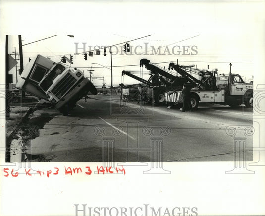 1984 Press Photo Accidents - An overturned truck on Airline Hwy. at David Drive.