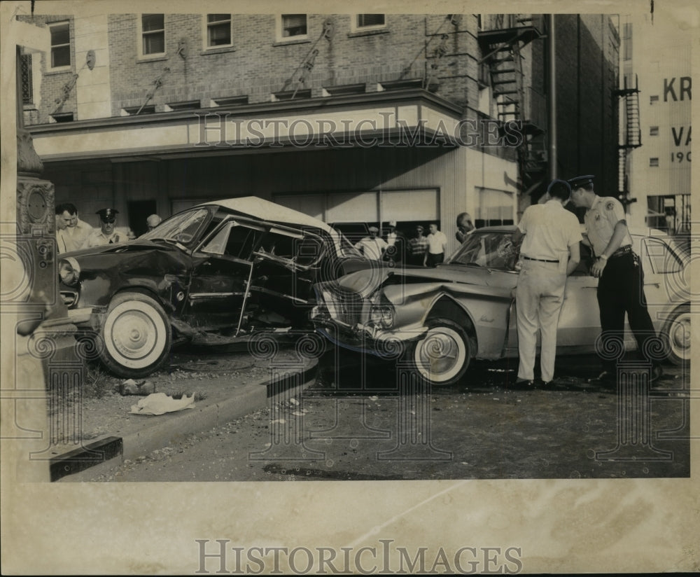 1962 Press Photo Accidents-Drivers of these two cars were injured.- Historic Images