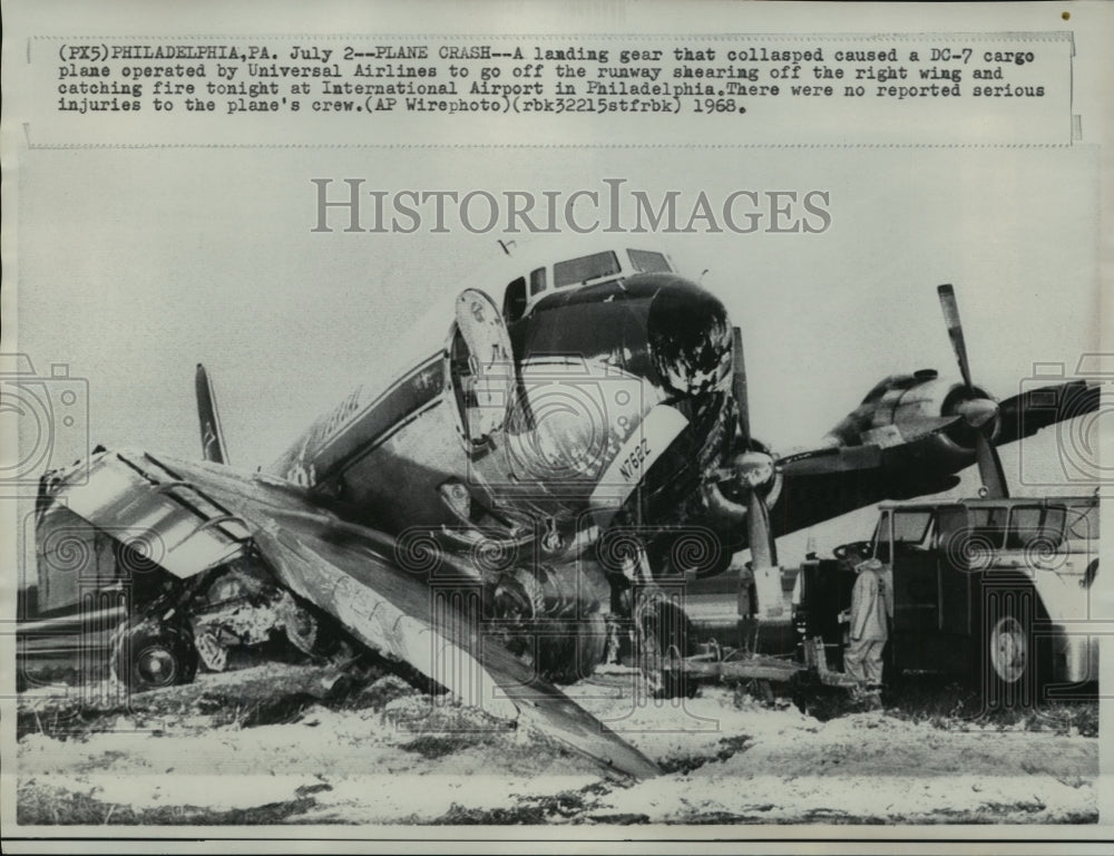 1968 Press Photo Airplane Accidents- Landing gear collapse caused accident.- Historic Images