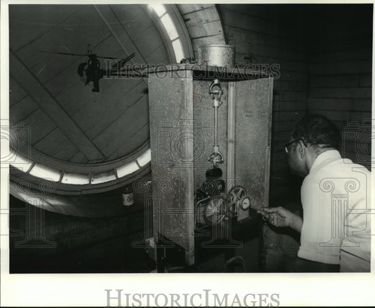 1978 Press Photo View of the mechanism inside St. Louis Cathedral Clock Tower.