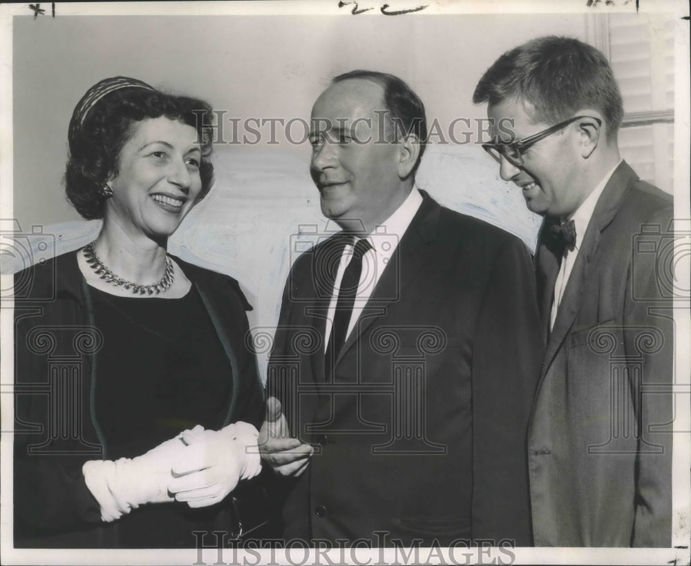 1963 Press Photo Parents Institute speaker Alvin Lowe and other participants- Historic Images