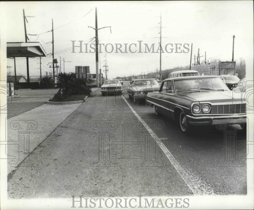 1975 Press Photo Airline Highway looking East at David Drive intersection
