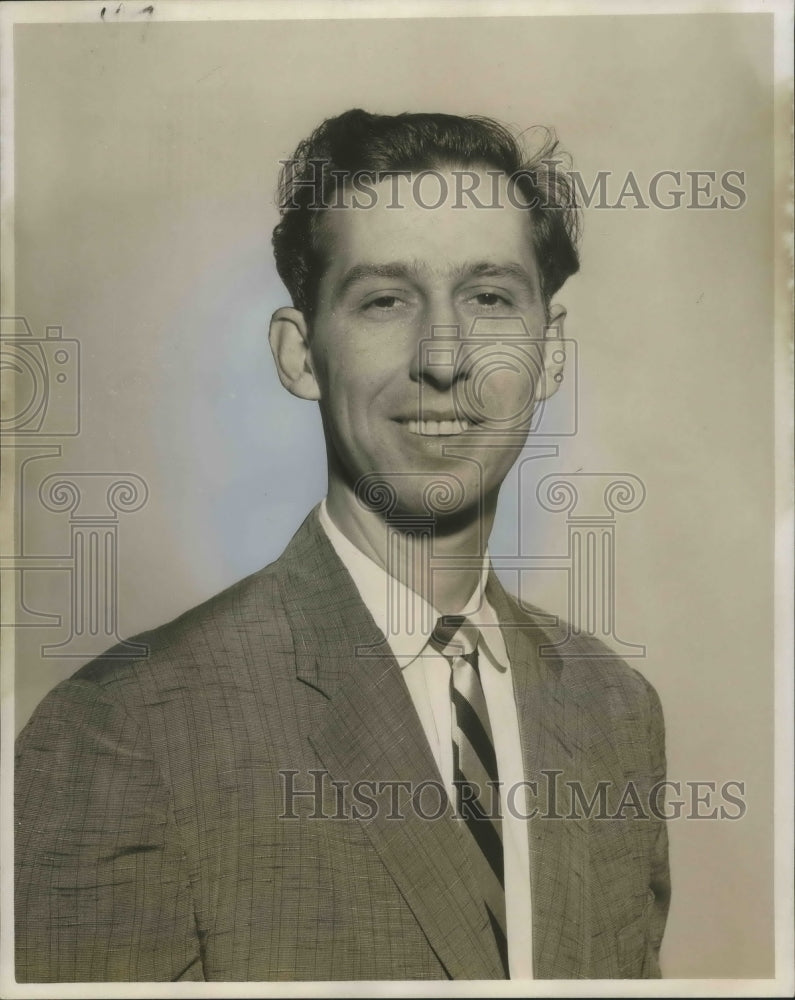 Load image into Gallery viewer, 1962 Press Photo Donald Alessi President of New Orleans Laundry Association
