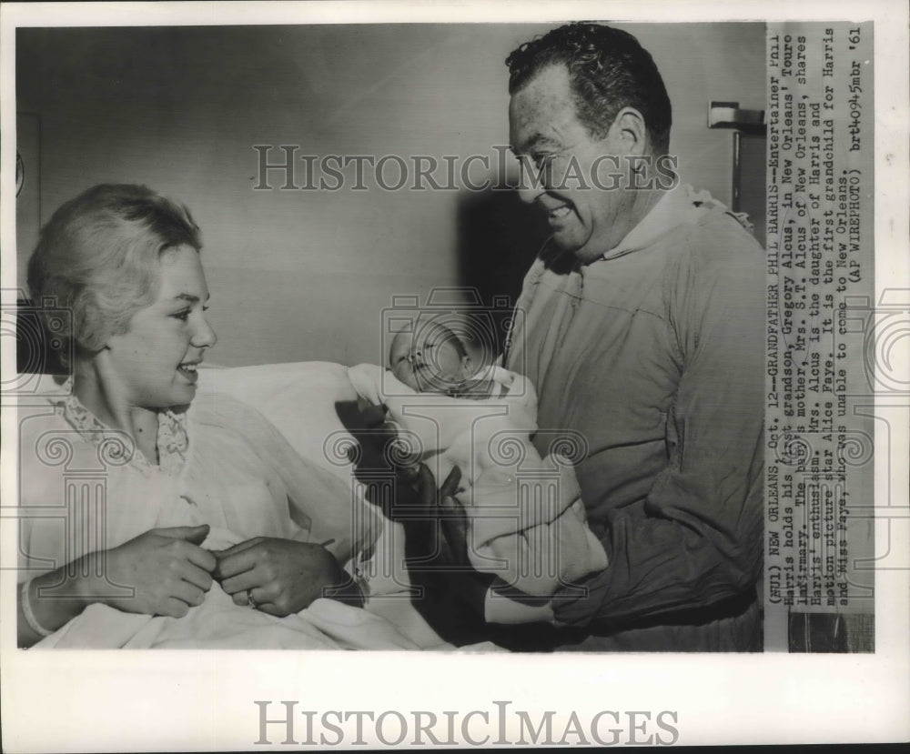 1961 Press Photo Entertainer Phil Harris &amp; grandson Gregory Alcus and daughter.- Historic Images