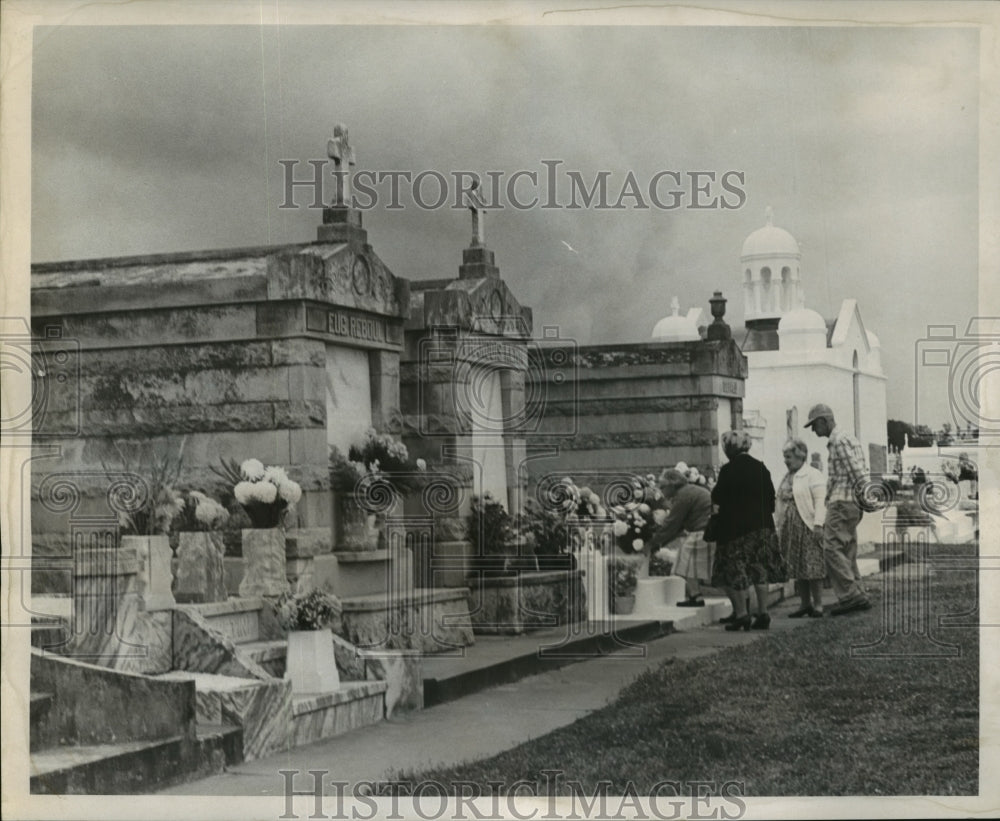 1967 Press Photo All Saints Day - General view at the St. Louis Cemetery No. 3.- Historic Images