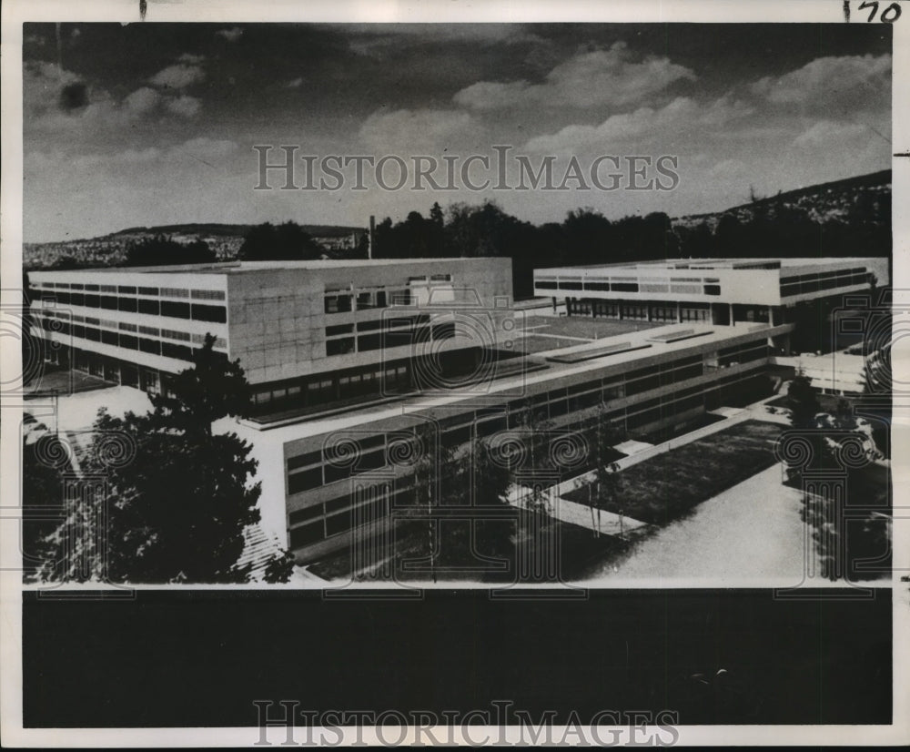 1963 Press Photo A newly completed secondary school in Amsterdam, Switzerland.
