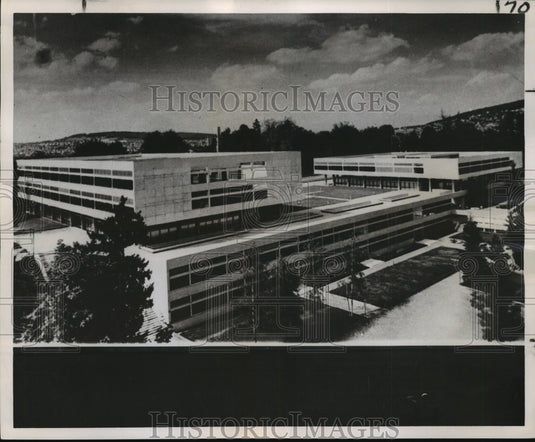 1963 Press Photo A newly completed secondary school in Amsterdam, Switzerland.