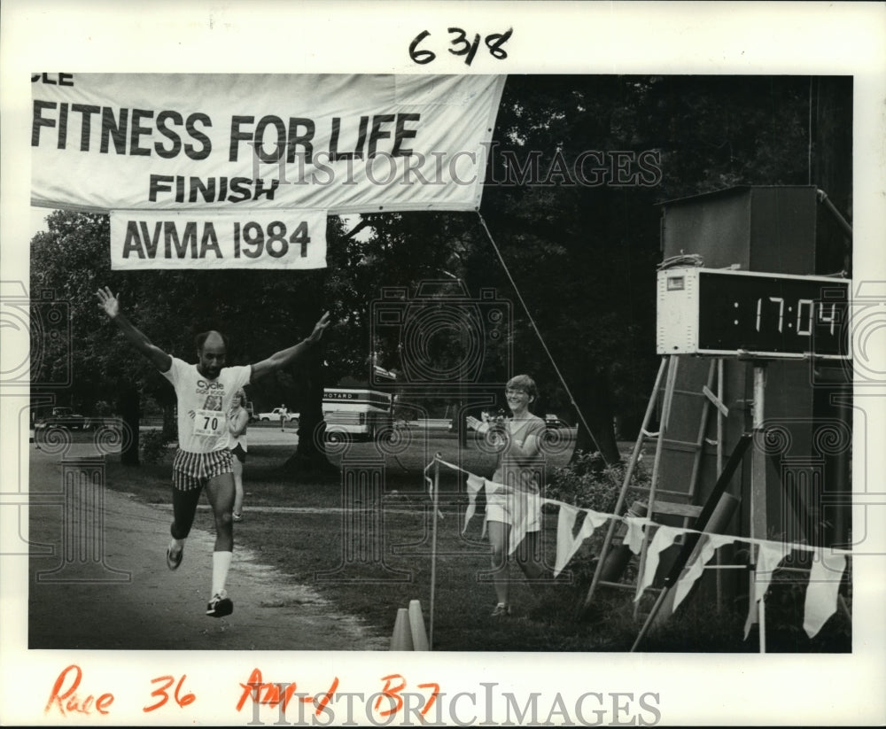 1984 Press Photo Aubrey Lavizzo winner of American Veterinary Medical Assn. Race- Historic Images