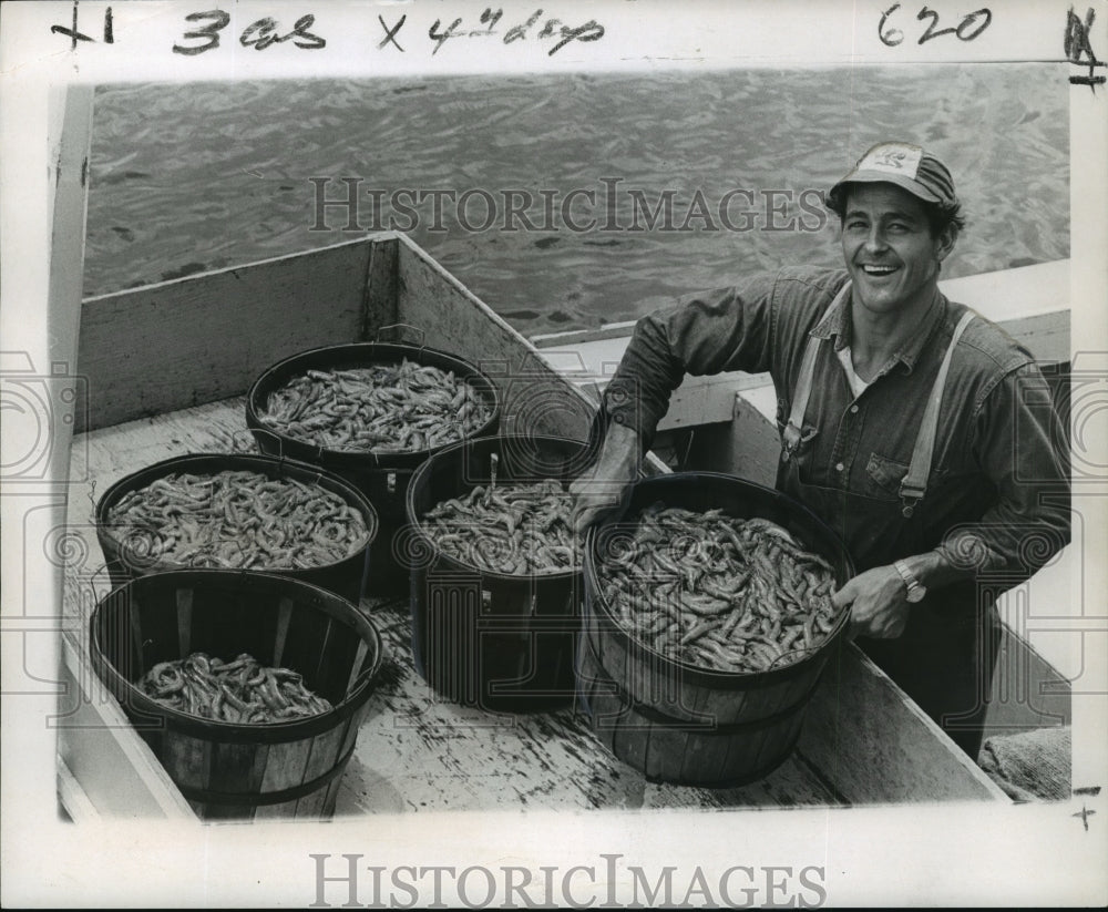 1967 Press Photo John Alphonso displays catch at Raymond Coutre Dock.- Historic Images