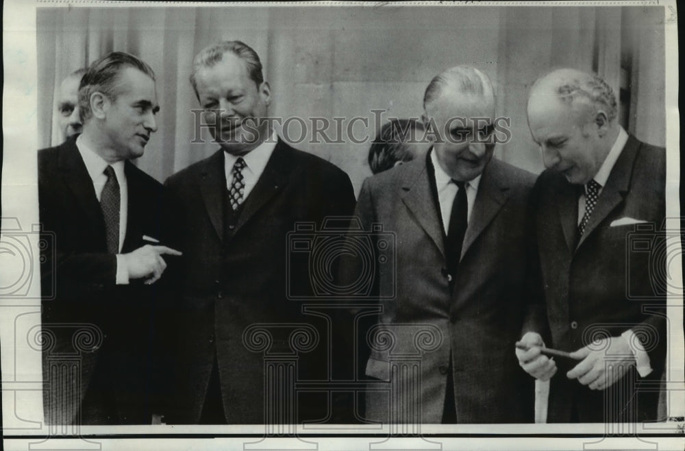 1970 Press Photo West German and French leaders at the Elysee Palace in Paris- Historic Images