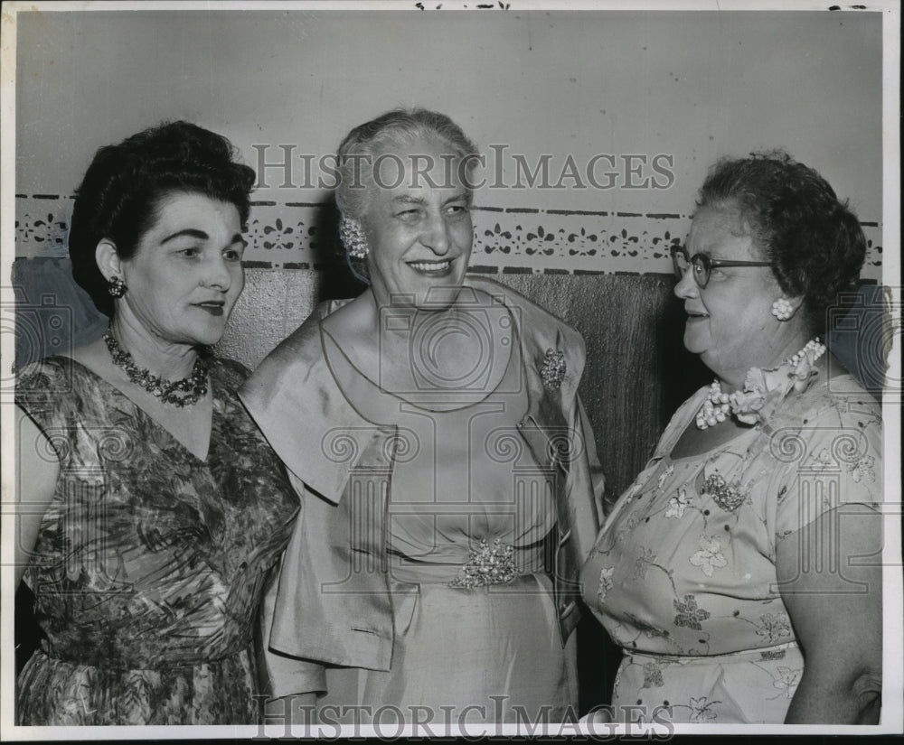 1963 Press Photo Ladies Auxiliary of the Veterans of WWI Mrs. Maxine Alldredge- Historic Images