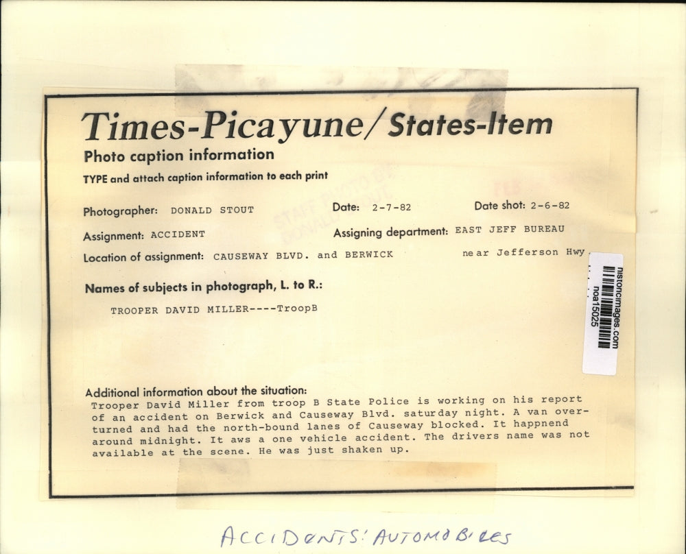 1982 Press Photo Auto Accident- Trooper David Miller on Berwick and Causeway