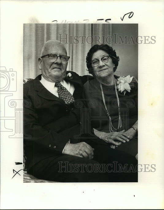 1979 Press Photo Mr. and Mrs. John Althans after celebrating Golden anniversity
