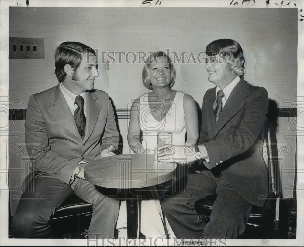 1973 Press Photo Dale Bankston, hospital president Peggy Hepting &amp; husband Floyd