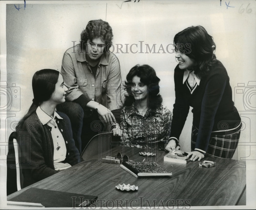 1973 Press Photo Dean Florence Andre, Margaret Miller, Kai Liskow, Karen Meador