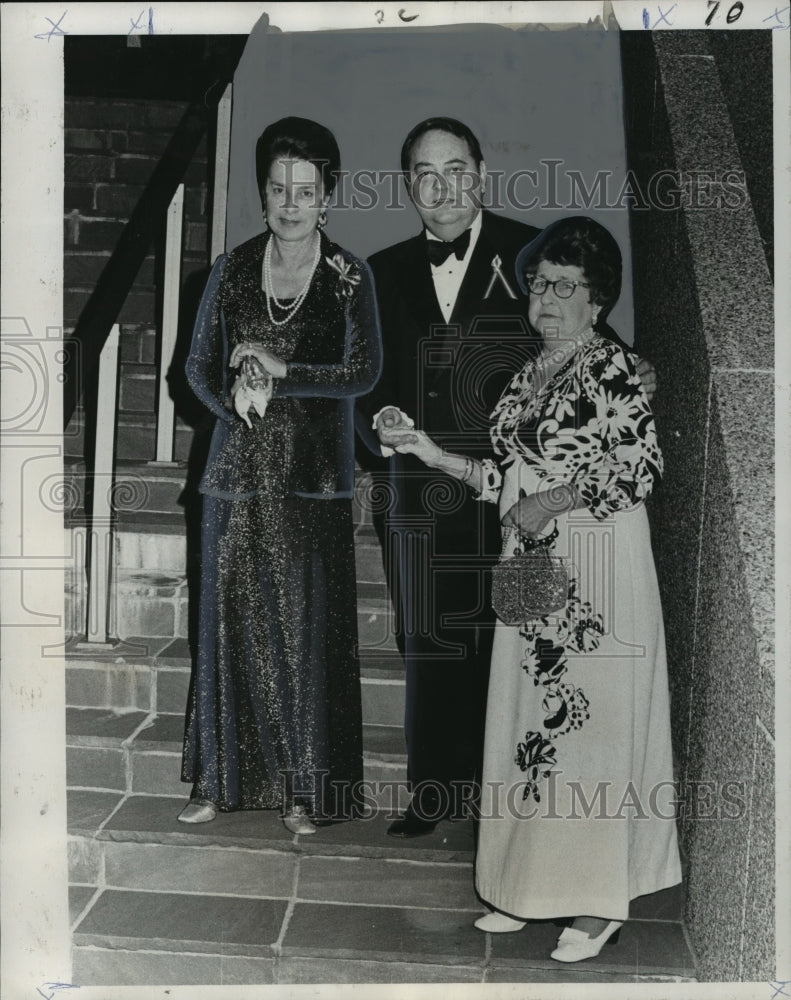  Press Photo Conductor Knud Andersson with Wife and Mrs. L.E. Menetre- Historic Images